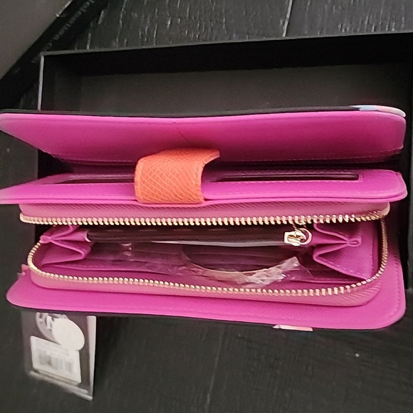 Nicole Lee Black Wallet with Colorful Floral Design and a Pair of Earrings - Picture 4 of 10